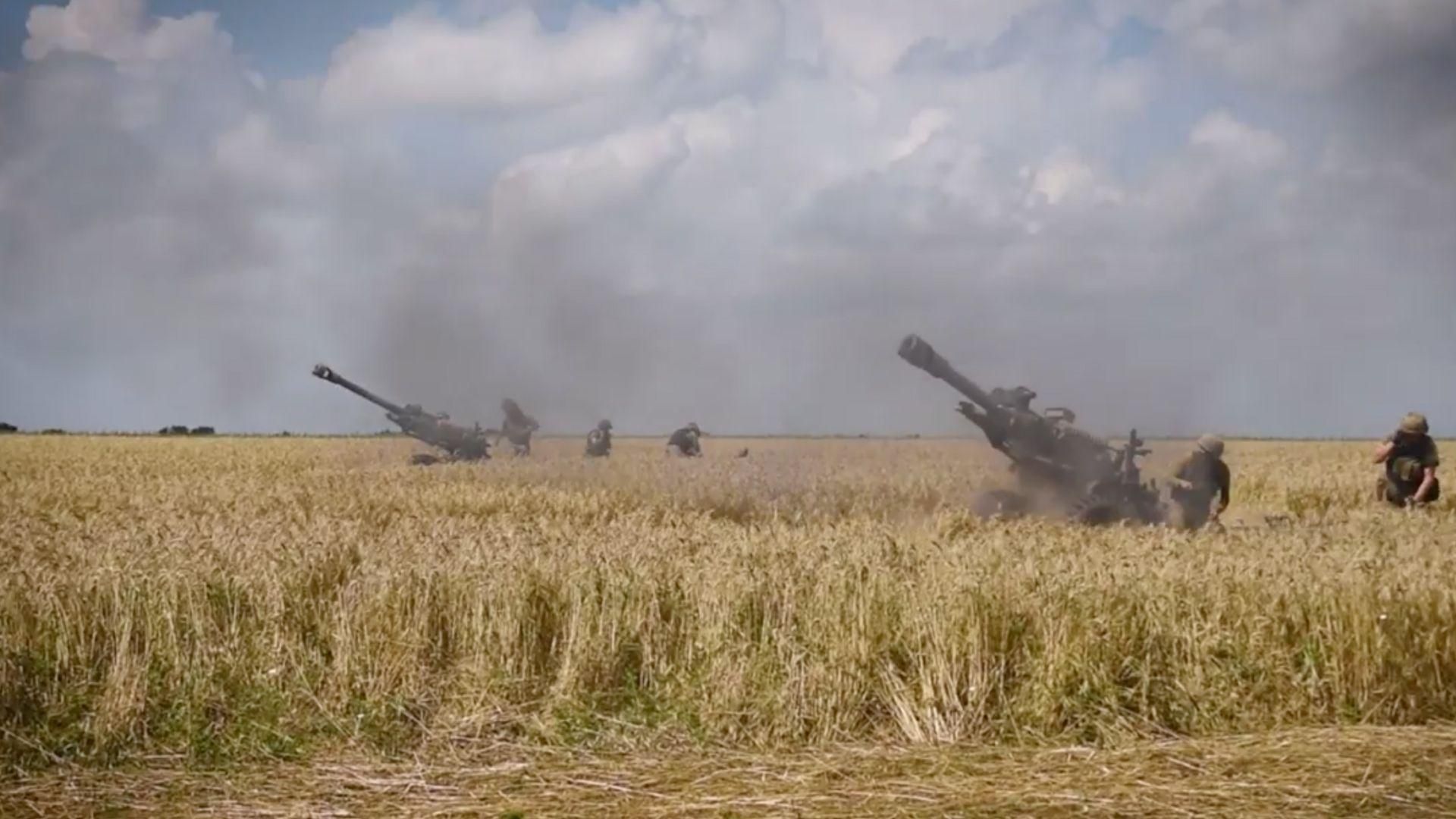 ЗСУ показали роботу британських гаубиць ЗСУ показали роботу британських гаубиць