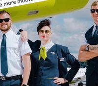 Латвійська авіакомпанія першою в ЄС дозволила персоналу тату, пірсинг та нестандартні зачіски