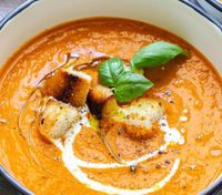 Томатний крем-суп: сезонна перша страва до обіду