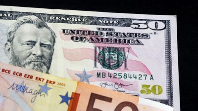 Доллар и евро снова подорожали: наличный курс 10 августа