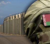 Стена между Польшей и беларусью: лукашенковцы прорезают отверстия и гонят через них мигрантов