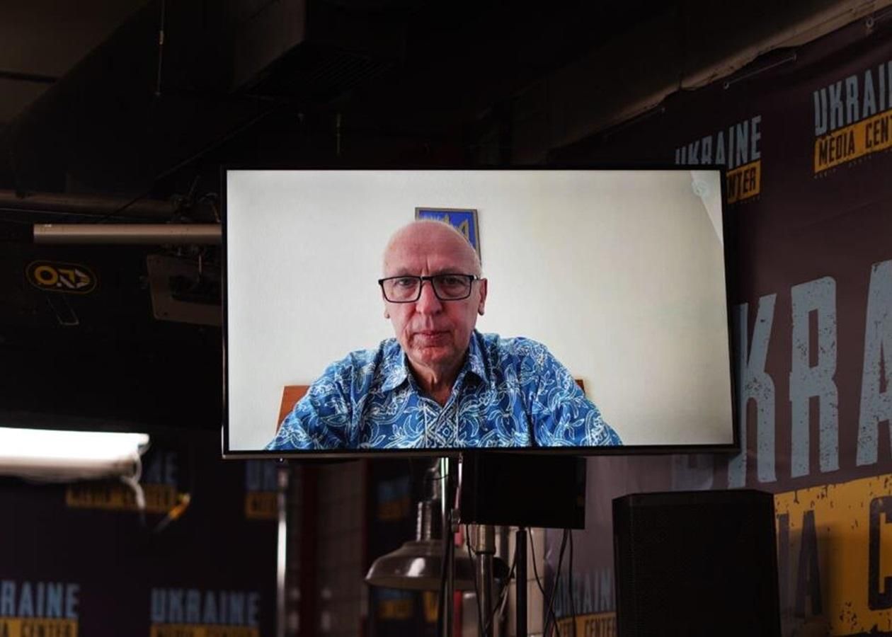 Посол назвав кількість суден, які перевозять крадене з України зерно Посол назвав кількість суден, які перевозять крадене з України зерно