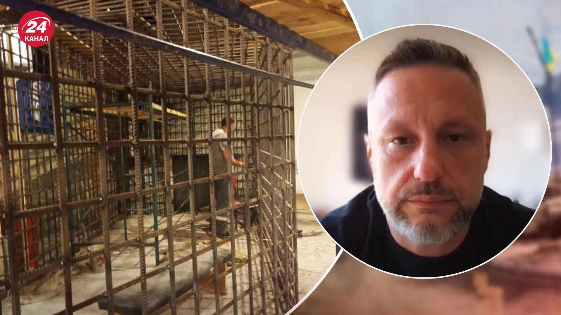 Клетки в Мариупольской филармонии – Андрющенко рассказал о планах россиян - 24 Канал Клетки в Мариупольской филармонии – Андрющенко рассказал о планах россиян - 24 Канал