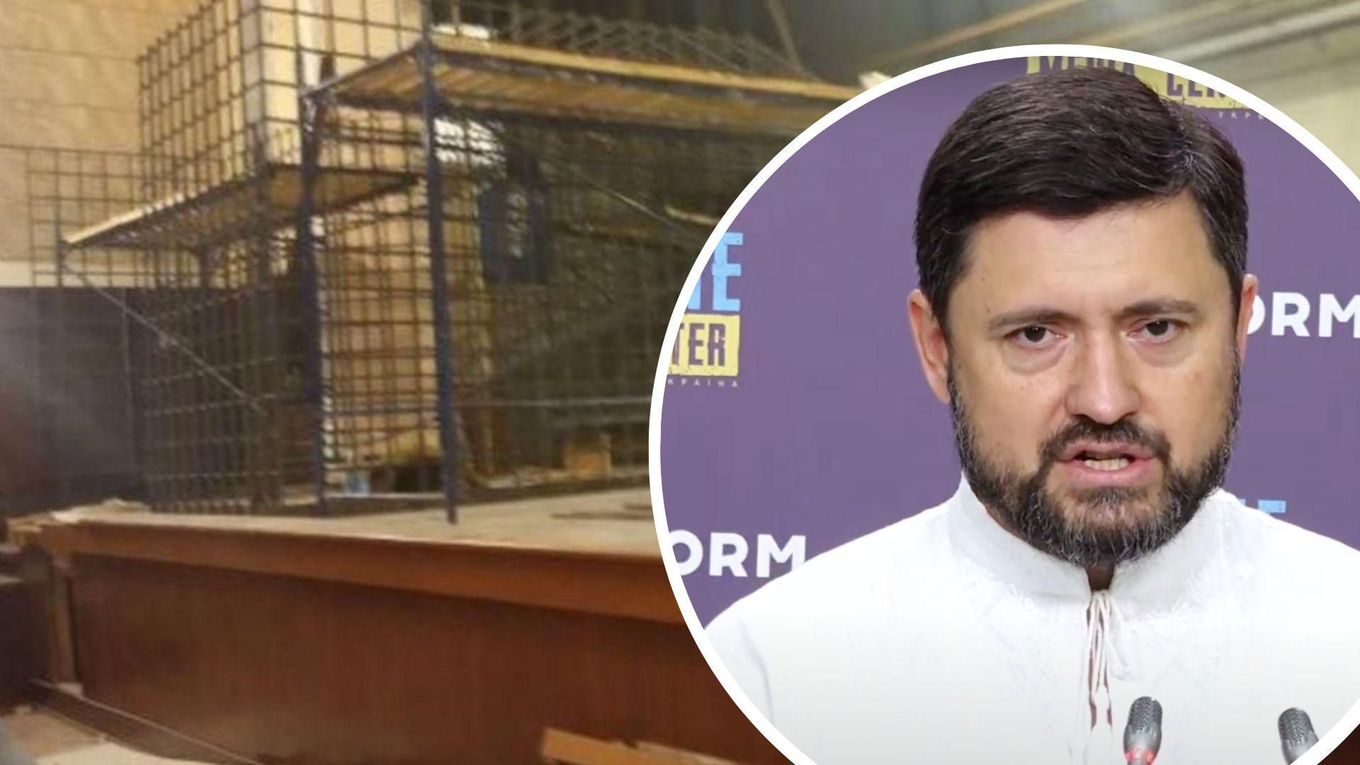 Росіяни готують судилище у Маріуполі на День Незалежності Росіяни готують судилище у Маріуполі на День Незалежності