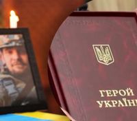 Зеленский отреагировал на петицию о звании Героя для защитника Мариуполя Сафонова