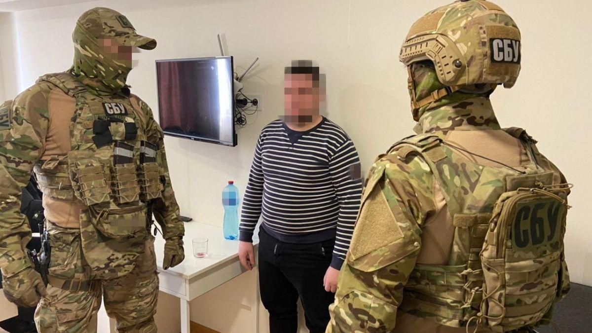 В Харькове задержали фсбшника - корректировал удары по Харькову В Харькове задержали фсбшника - корректировал удары по Харькову