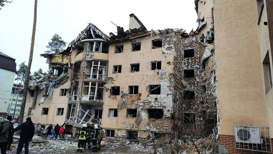 Будинок в Ірпені, який постраждав від російських обстрілів