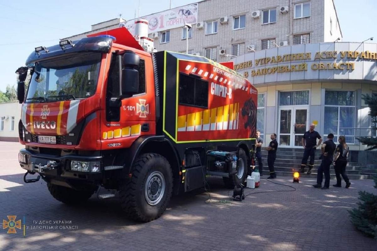 У Запоріжжя прибула спеціальна машина радіохімічної розвідки важкого типу У Запоріжжя прибула спеціальна машина радіохімічної розвідки важкого типу