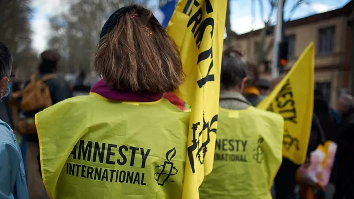 Amnesty International пересмотрит свой скандальный отчет по ВСУ Amnesty International пересмотрит свой скандальный отчет по ВСУ