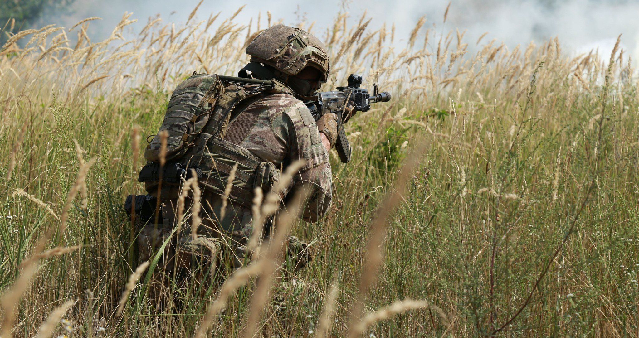 росіяни намагаються штурмувати Красногорівку і Піски росіяни намагаються штурмувати Красногорівку і Піски