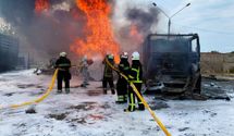 Вогонь охопив 200 квадратів: біля АЗС у Чернівцях гасили масштабну пожежу