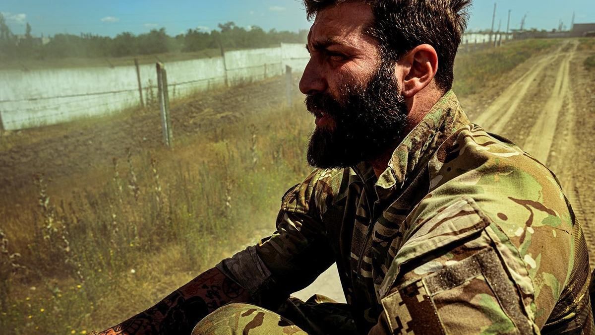 Даніель Салем показав відео з фронту – де і ким служить ведучий