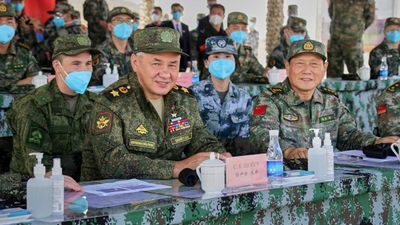 "Дружеское сотрудничество": Китай отправит своих военных на учения в россию