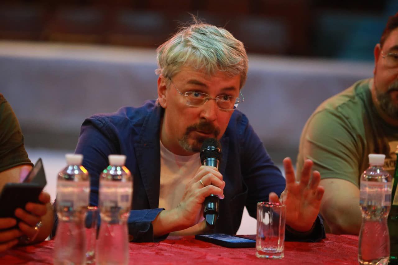 Александр Ткаченко и Госкино о Довженко-Центре – реакции сети и заявления - Кино