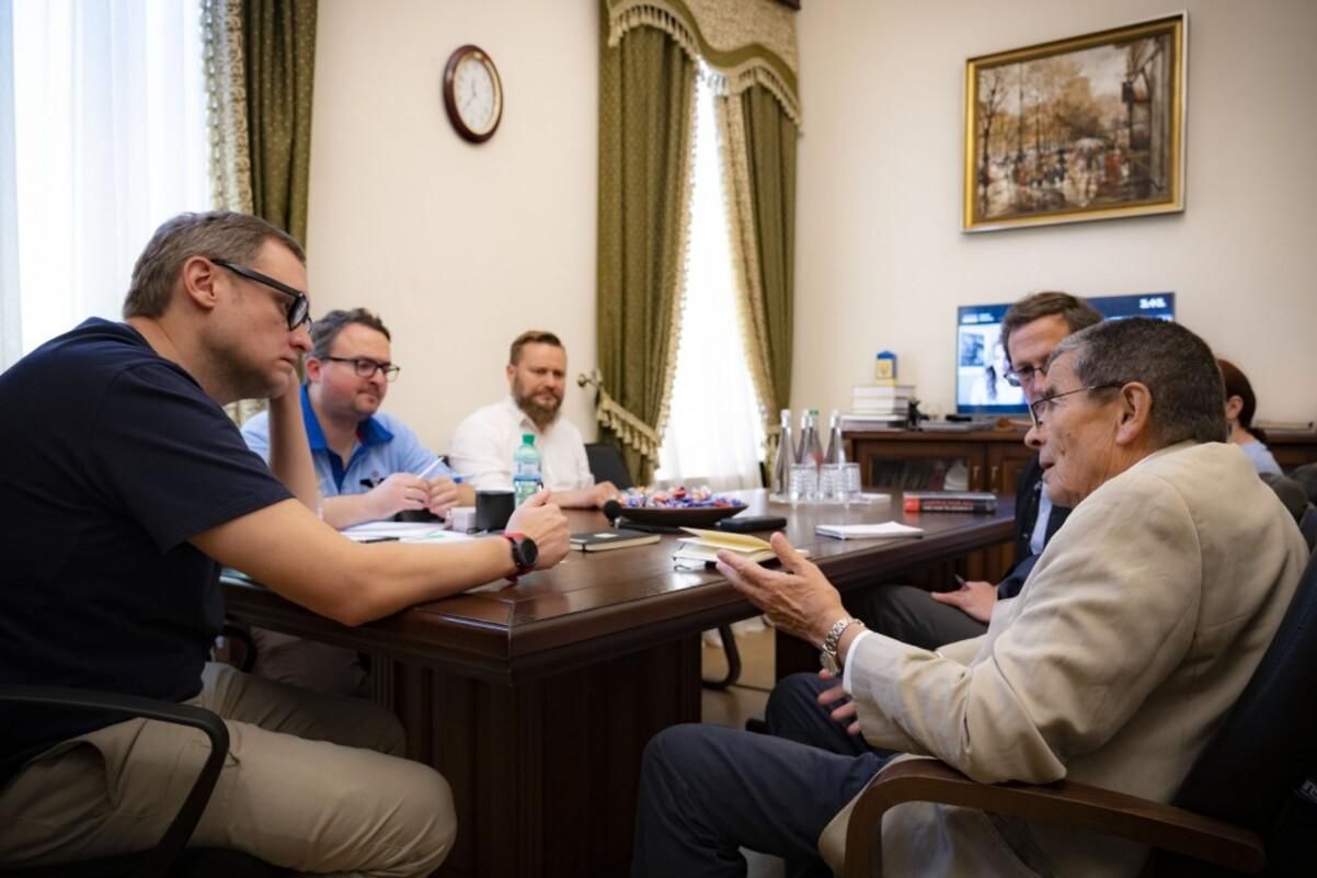 Зустріч щодо створення спецтрибуналу