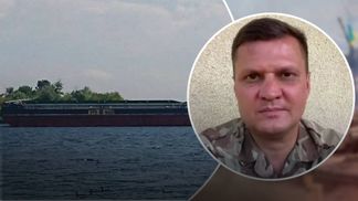 У Херсоні росіяни тягнуть Дніпром баржі: Хлань припустив, які плани окупантів