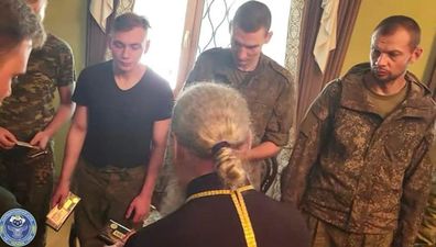 Онуфрій годує полонених окупантів шоколадками, поки на Київ націлені 30 "Калібрів"