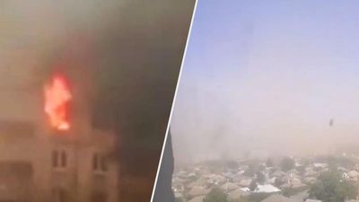 В Мариуполе пожар с поля перекинулся на уцелевшие дома: жители тушат его своими силами