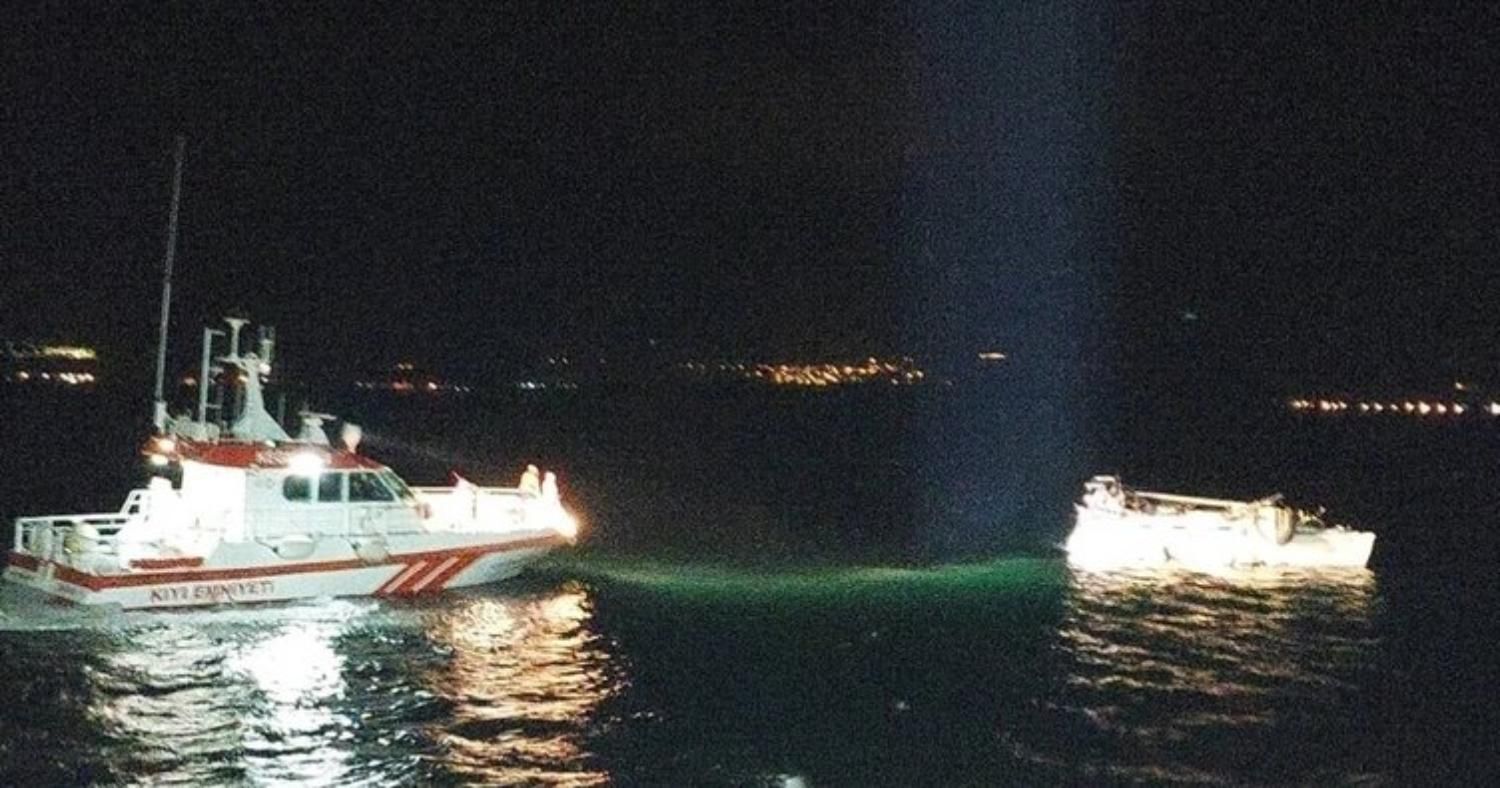 У берегов Турции российский нефтяной танкер наехал на катер