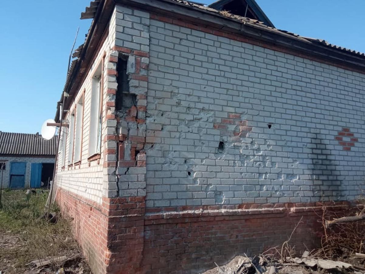 Последствия вражеских обстрелов в Харьковской области Последствия вражеских обстрелов в Харьковской области