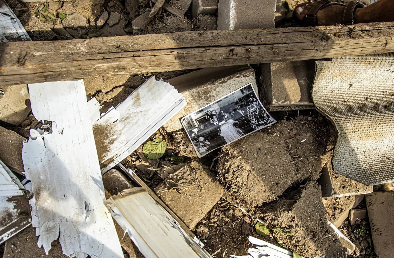 Удар по Чаплиному - як селище виглядає після атаки росіян Удар по Чаплиному - як селище виглядає після атаки росіян