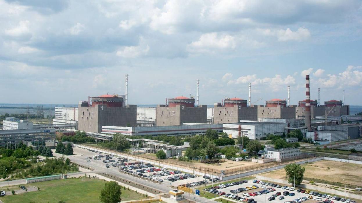 Запорожская АЭС работает – на станции возобновили питание, что известно Запорожская АЭС работает – на станции возобновили питание, что известно