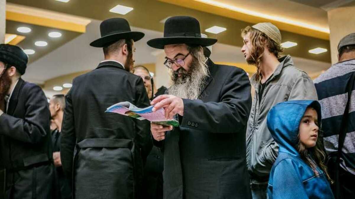 Раш га-Шана 2022 – несмотря на войну в Украине хасиды начали прибывать в Умань Раш га-Шана 2022 – несмотря на войну в Украине хасиды начали прибывать в Умань