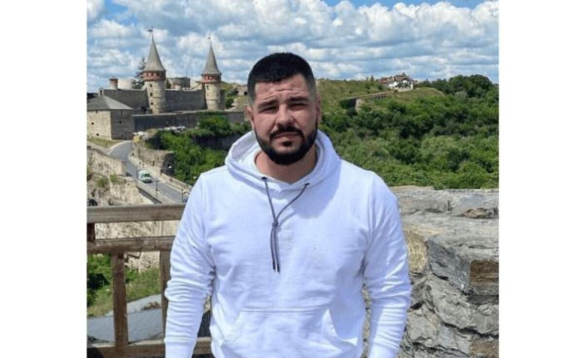 Псевдоволонтер, який видурював у військових гроші Псевдоволонтер, який видурював у військових гроші