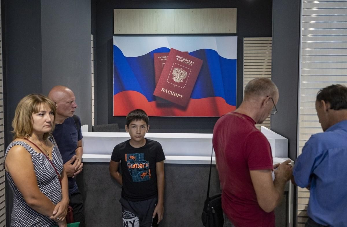 Візи для росіян - як у ЄС хочуть призупинити дію угоди про візи з росією 
