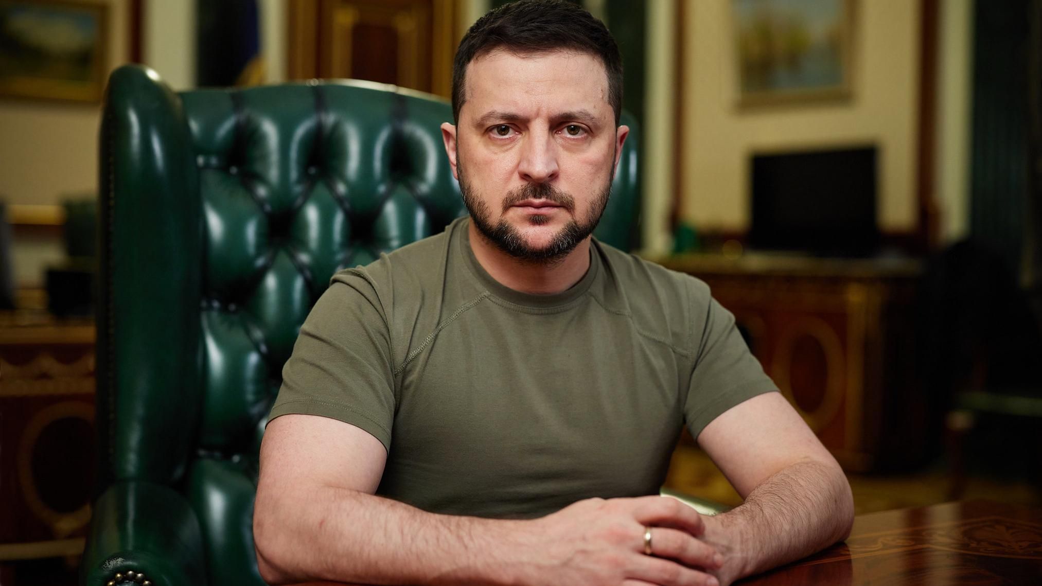 Зеленський звернувся до українців Зеленський звернувся до українців