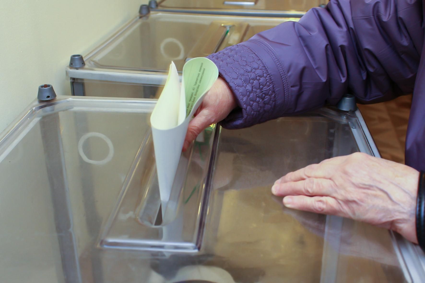 Виборчі урни Виборчі урни