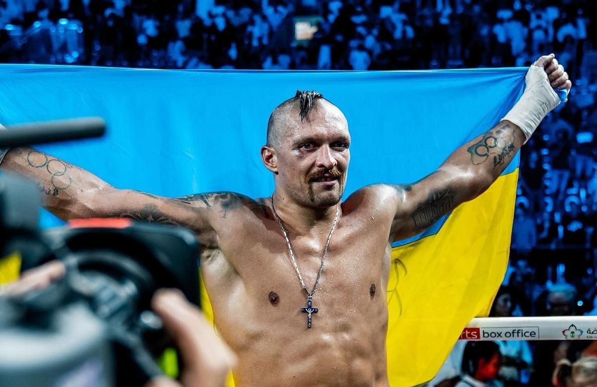 Усик повернувся до України – фото