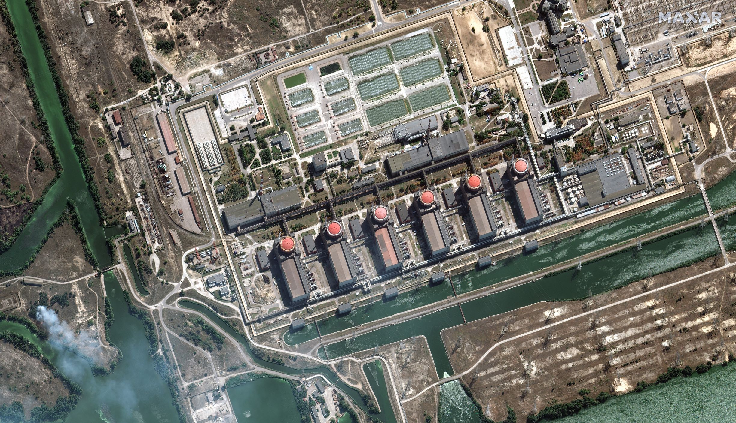 Maxar опубликовал спутниковые снимки ЗАЭС – фото разрушений