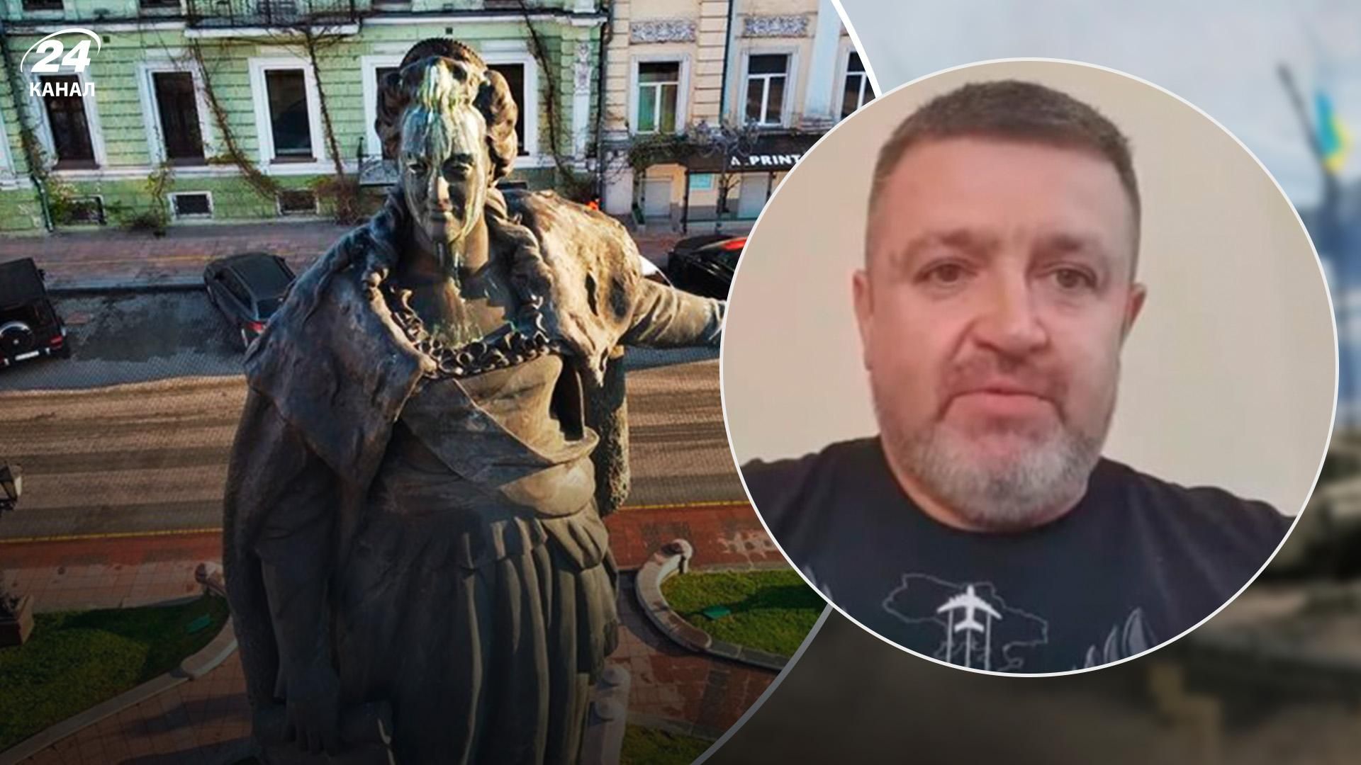 Памятник Екатерине II, Одесса – позиция ОВА по демонтажу, детали