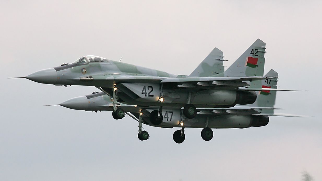Военное обучение авиации Беларуси сместили к границам Украины - Новости Украины - 24 Канал