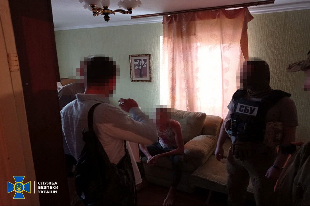 Ботоферми Росії - СБУ накрила 7- тисячну армію ботів, яка розганяла фейки про ЗСУ - 24 Канал Ботоферми Росії - СБУ накрила 7- тисячну армію ботів, яка розганяла фейки про ЗСУ - 24 Канал