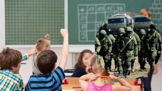 На оккупированной части Запорожской области в одной школе – первоклассники и российские войска На оккупированной части Запорожской области в одной школе – первоклассники и российские войска