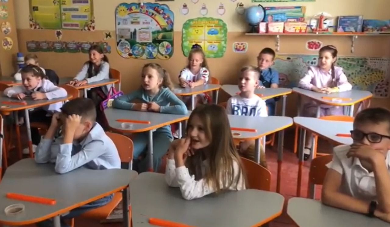 Ой в лугу красная калина: Ужгородские школьники поразили исполнением песни - 24 канал - Образование