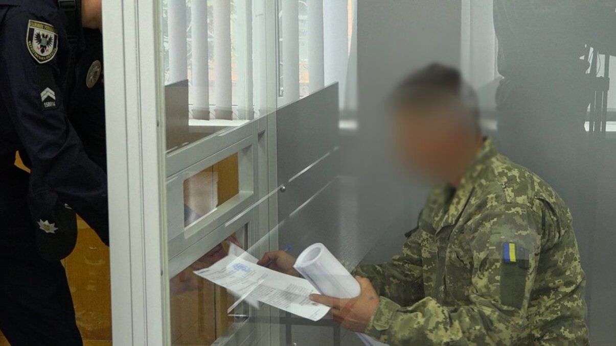 Вибух на виставці у Чернігові - військовим обрали запобіжний захід Вибух на виставці у Чернігові - військовим обрали запобіжний захід