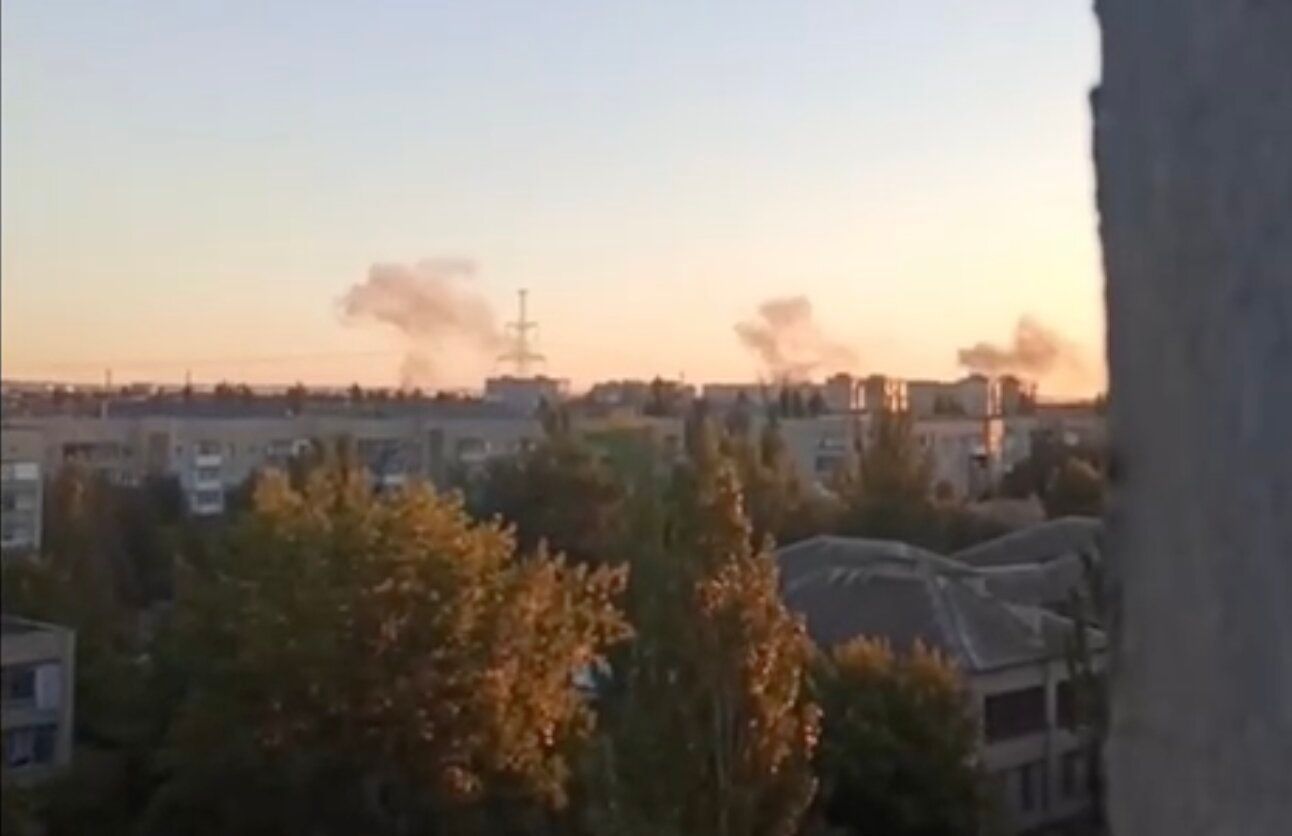 Взрывы в Новой Коховке - утром 7 сентября над городом поднялся дым Взрывы в Новой Коховке - утром 7 сентября над городом поднялся дым