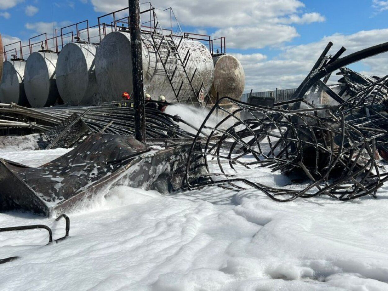 Пожар в Борисполе 7 сентября 2022 года - спасатели потушили огонь и показали фото - 24 Канал Пожар в Борисполе 7 сентября 2022 года - спасатели потушили огонь и показали фото - 24 Канал