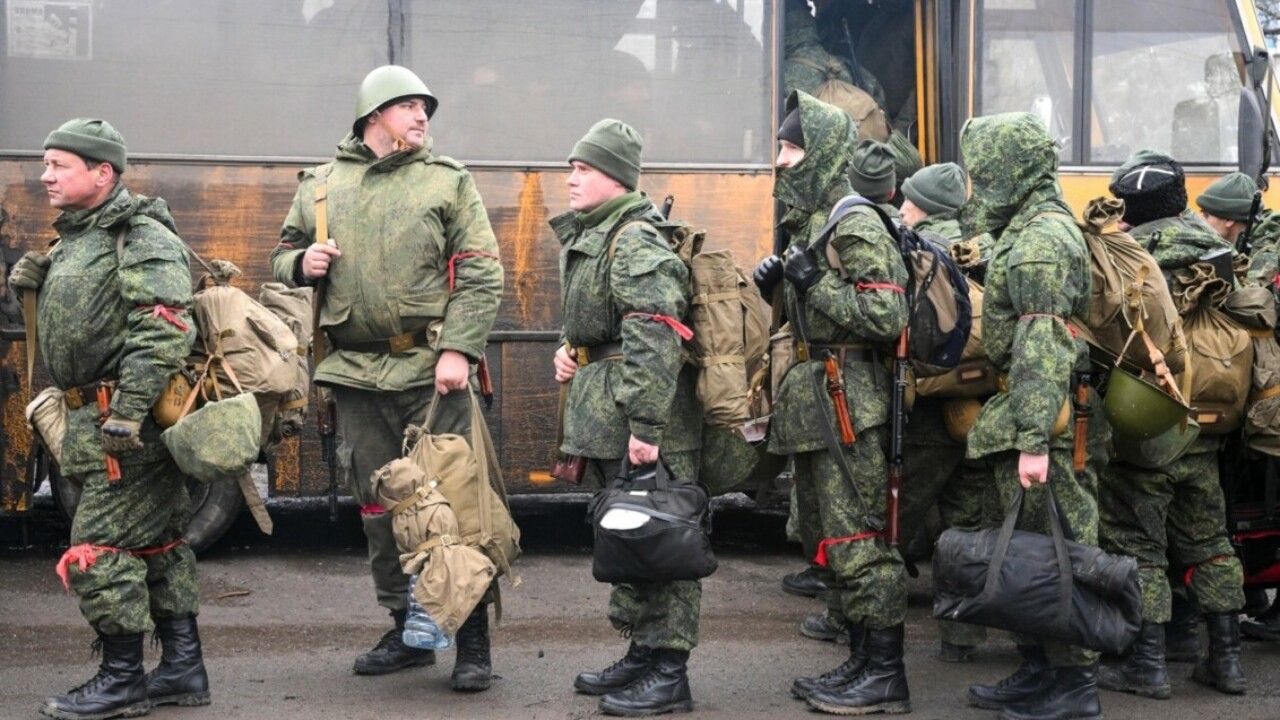 Власти оккупантов на Луганщине готовятся для побега в Россию