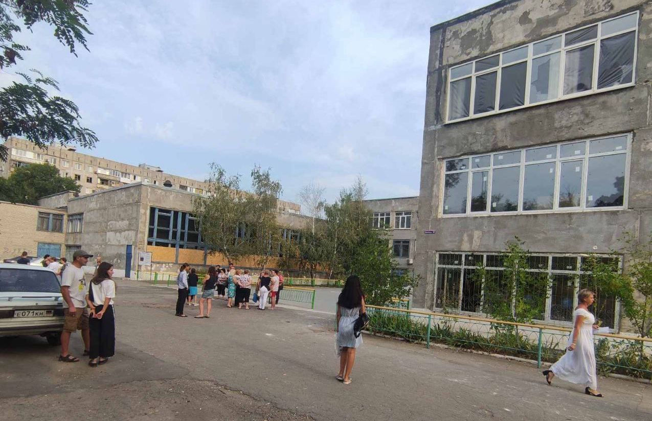 Освіта в окупації: Росіяни можуть готувати у Маріуполі цинічну провокацію за участі дітей - Освіта