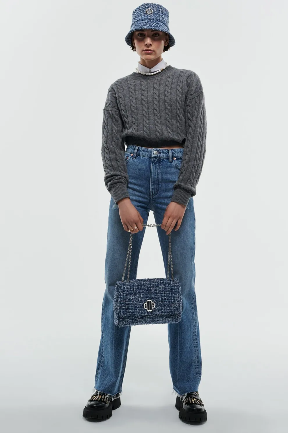Трендові джинси на осінь 2022