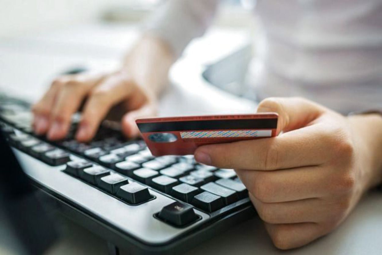 Россиянин дважды послушал гимн Украины за 300 тысяч рублей - детали истории - 24 Канал Россиянин дважды послушал гимн Украины за 300 тысяч рублей - детали истории - 24 Канал