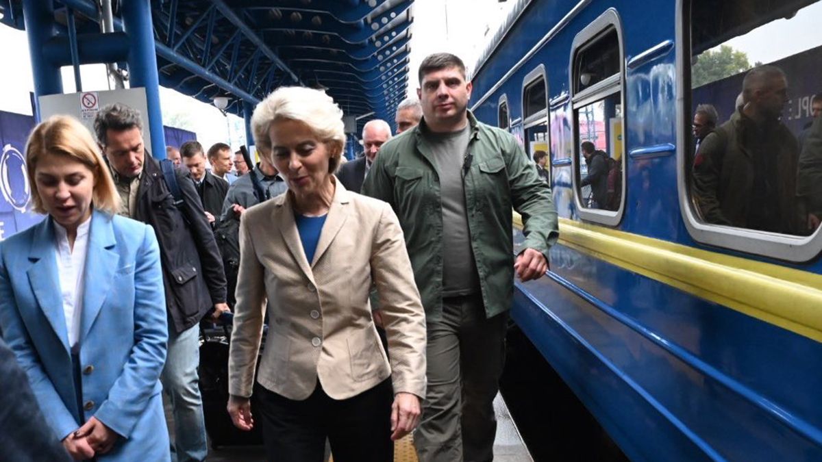 Урсула фон дер Ляєн 15.09.2022 прибула до Києва – мета візиту Урсула фон дер Ляєн 15.09.2022 прибула до Києва – мета візиту
