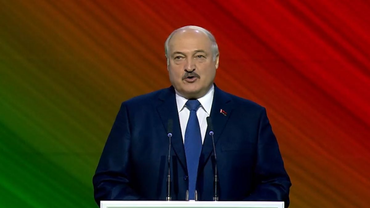 Лукашенко заявил, что в Украине готовят силовые подразделения против Беларуси