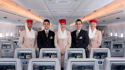 Emirates шукає бортпровідників у Варшаві й Познані: вимоги до кандидатів і яку зарплату обіцяють