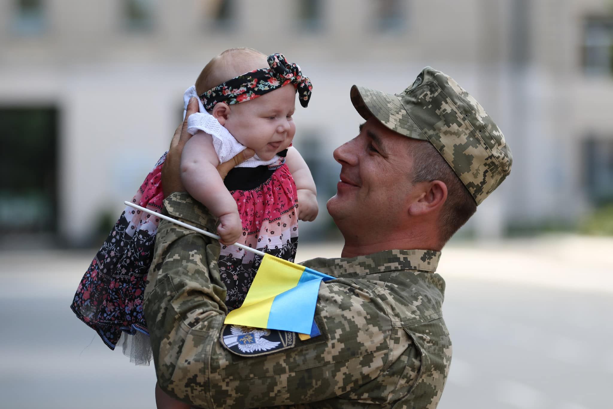 В Украине освободили от службы военных, имеющих 3 и более детей