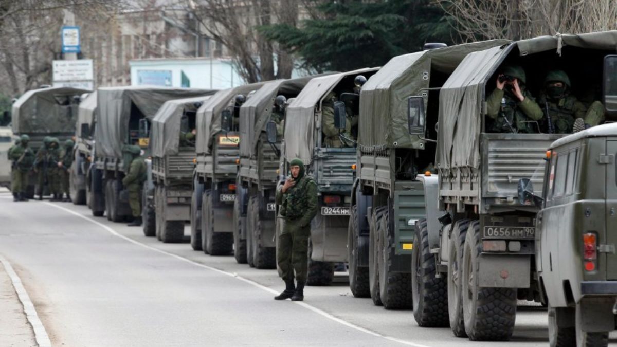 Російських строковиків перекидають до кордонів з Україною